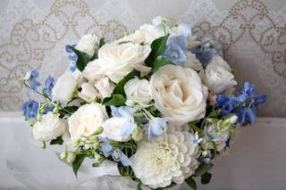 Lily Cora Flowers - 8