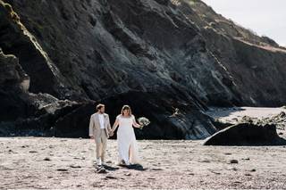 Tunnels Beaches - 10