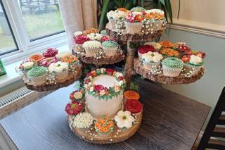 Donna's Floral Cakery - 5