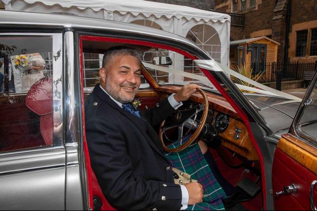 My Wedding Cars and Photo Booth Bus - 4