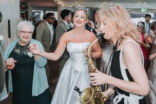 Vicki Watson DJ and Saxophone - 10