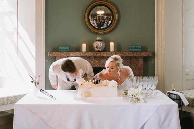 Sparkles Cake Company - 1