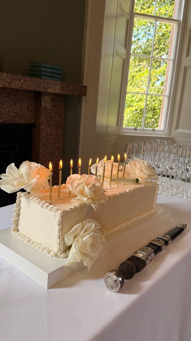 Sparkles Cake Company - 2