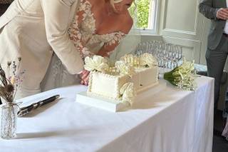 Sparkles Cake Company - 7