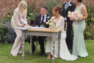 Tracy Cunningham Celebrant - 5