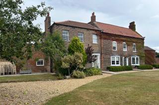 Hornington Manor - 5