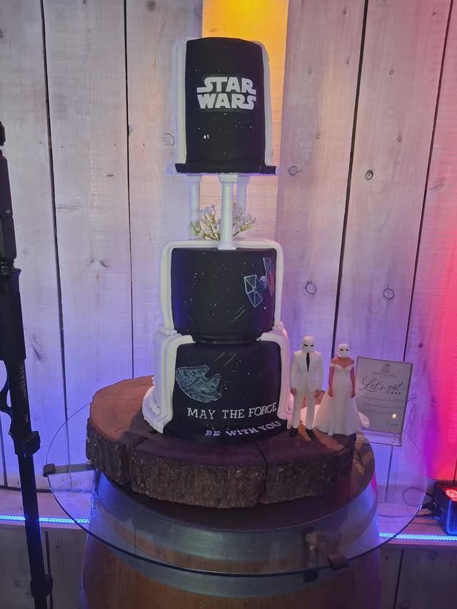 Helen's Cakery - 2