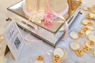 Helen's Cakery - 16