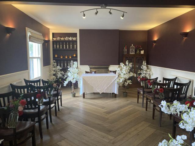 The Cottage Hotel - 4