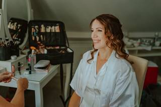 Leanne Perilly Make-up Artist - 6