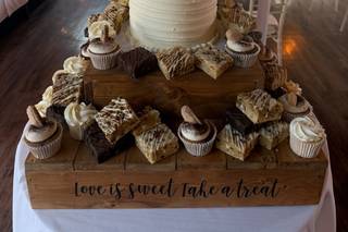 Helen's Cakery - 7
