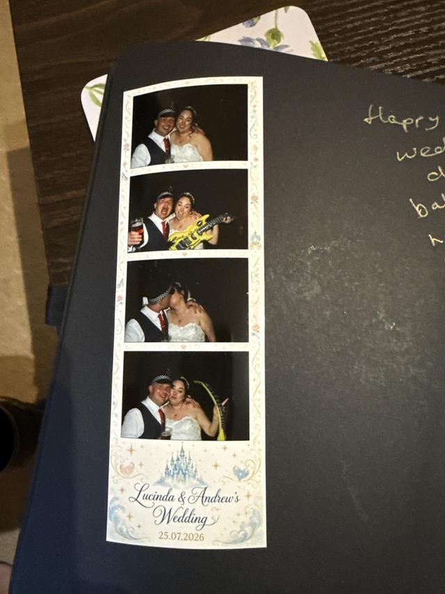 Picture Blast Photo Booth Hire - 2