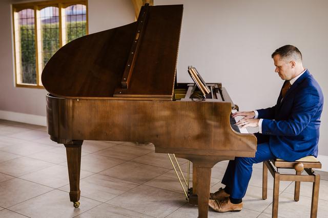 Chris Morris - Pianist - 1