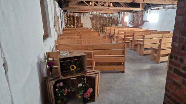 Woolas Barn - 1