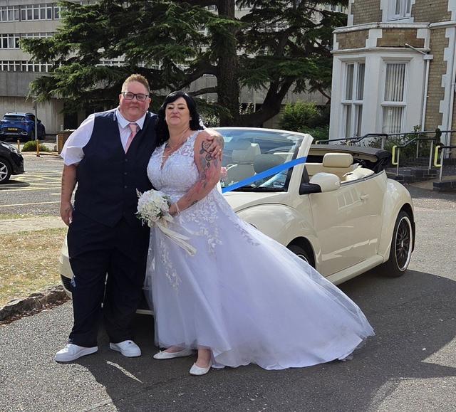 LEICESTER WEDDING CARS - 1
