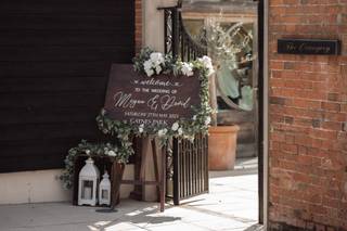 Hire My Decor - 16