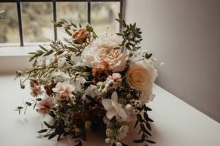 Ivy Blossom Florals - 7