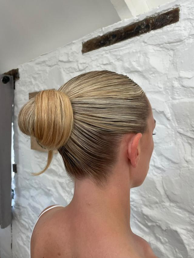 Hannah Gusterson freelance hairstylist - 1