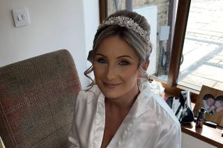 Anna Wise Makeup & Beauty - 19
