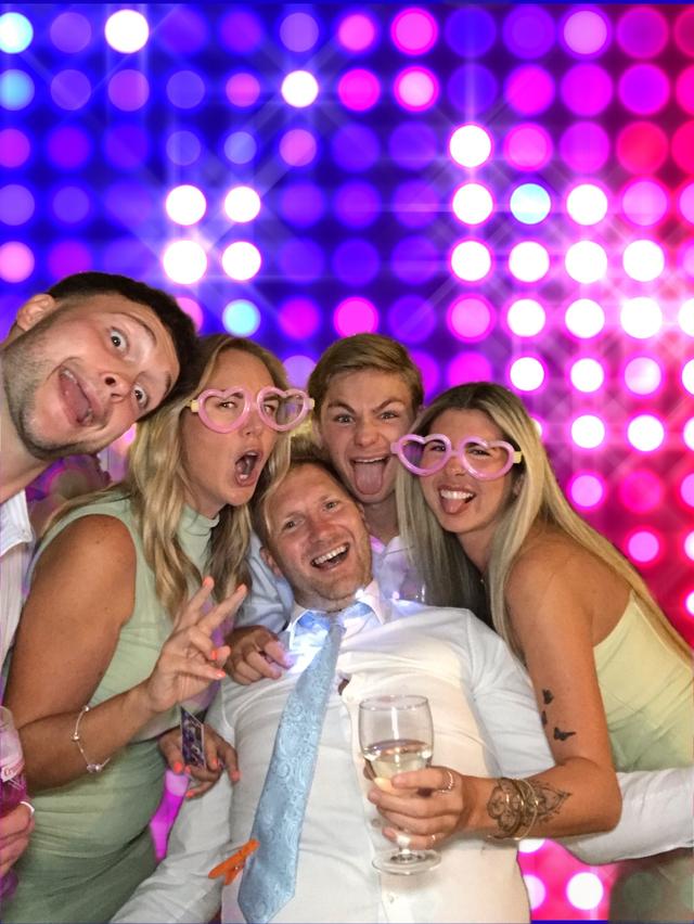 Picture Blast Photo Booth Hire - 1