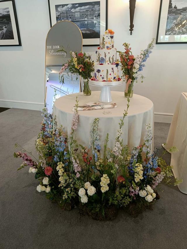 Violets and Velvet Bespoke Floristry - 3