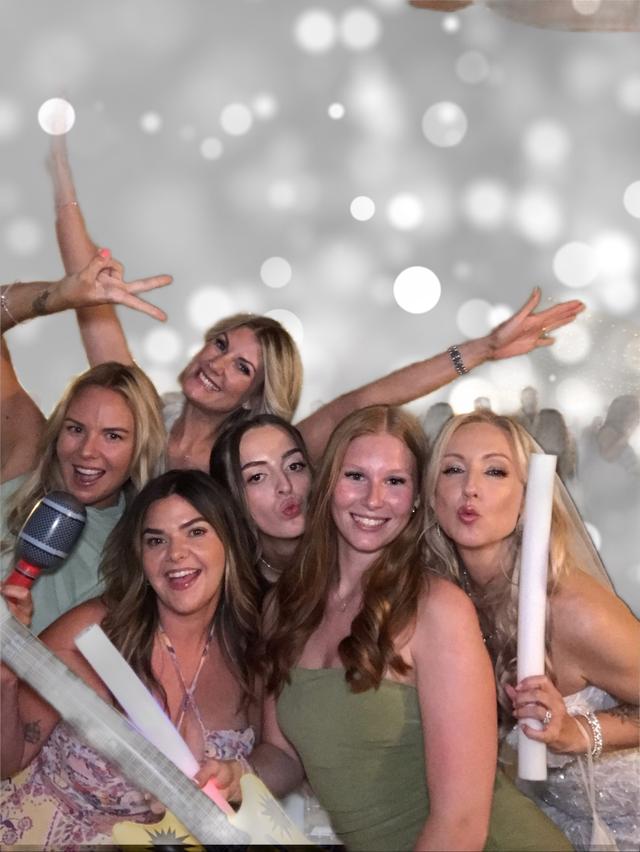 Picture Blast Photo Booth Hire - 2