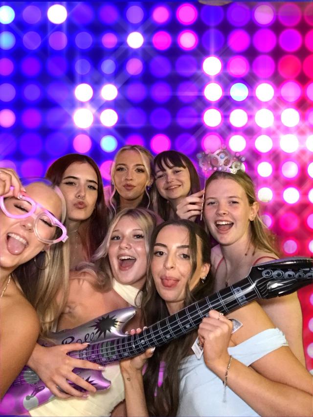Picture Blast Photo Booth Hire - 3