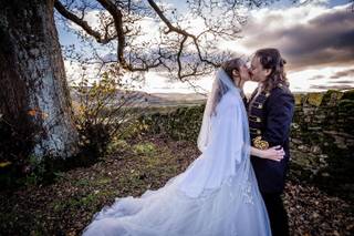 Holly Thompson : Photo & Film - 8