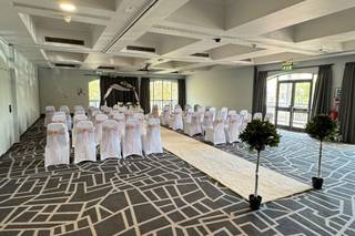 Village Hotel Club Nottingham - 7