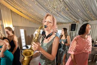 Vicki Watson DJ and Saxophone - 7