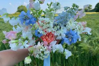 Elly's Flower Studio - 11