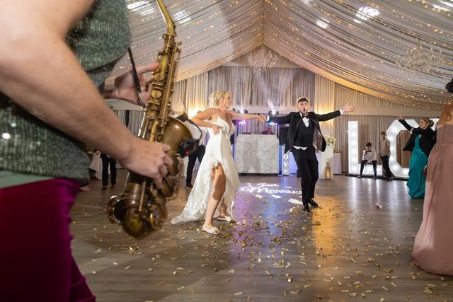 Vicki Watson DJ and Saxophone - 4