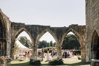 Willow and Bear Floral Design - 13