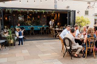 White Horse Hotel - 15