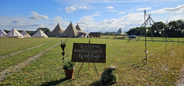 Low Osgoodby Grange Wedding Venue - 4