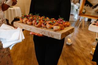 Bert’s Rooms & Events Venue (Formerly The Black Horse Inn) - 9
