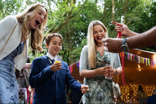 Amazing Magician - 1