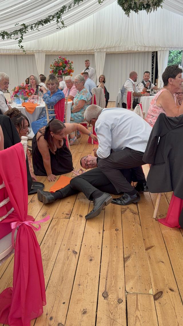 VIP Waiters - 2