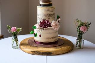 Iced Creations Cakes - 5