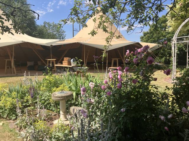 The Little Wedding Lending Company - 4