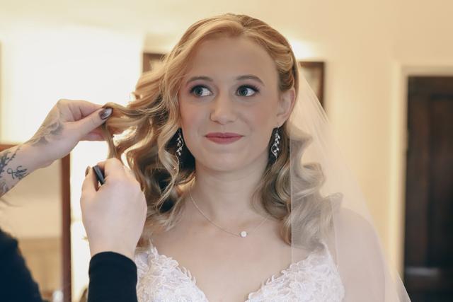 Charlotte Harper Hair & Makeup Artist - 4