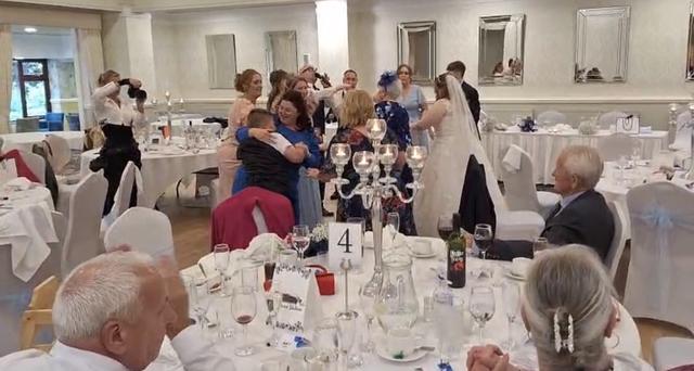 The Sing Along Waiters Ltd - 4