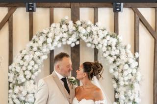 Layes Wedding Stylists - 15
