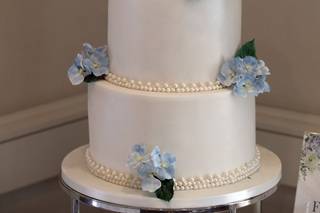 Wedding Cakes by Lisa Broughton - 9