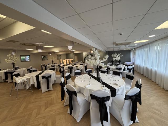 Forest Hills Hotel - 4