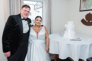 Suzie’s Cakes & Bakes - 6