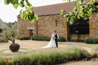 Dodford Manor - Barn Wedding Venue - 11