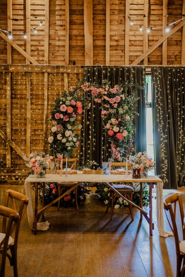 The Farmhouse at Redcoats - 2