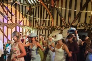 The Plough and Barn at Leigh - 9