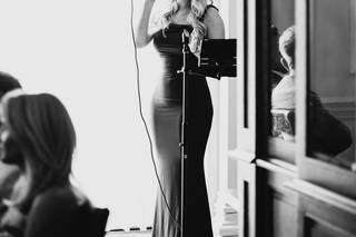 Emma Lucy - Wedding Singer - 8